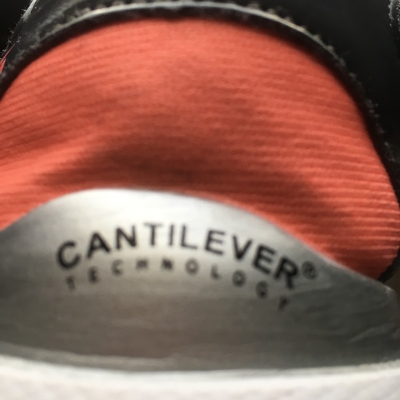Avis Cantilever Running Shoe - Picture 6 of 9